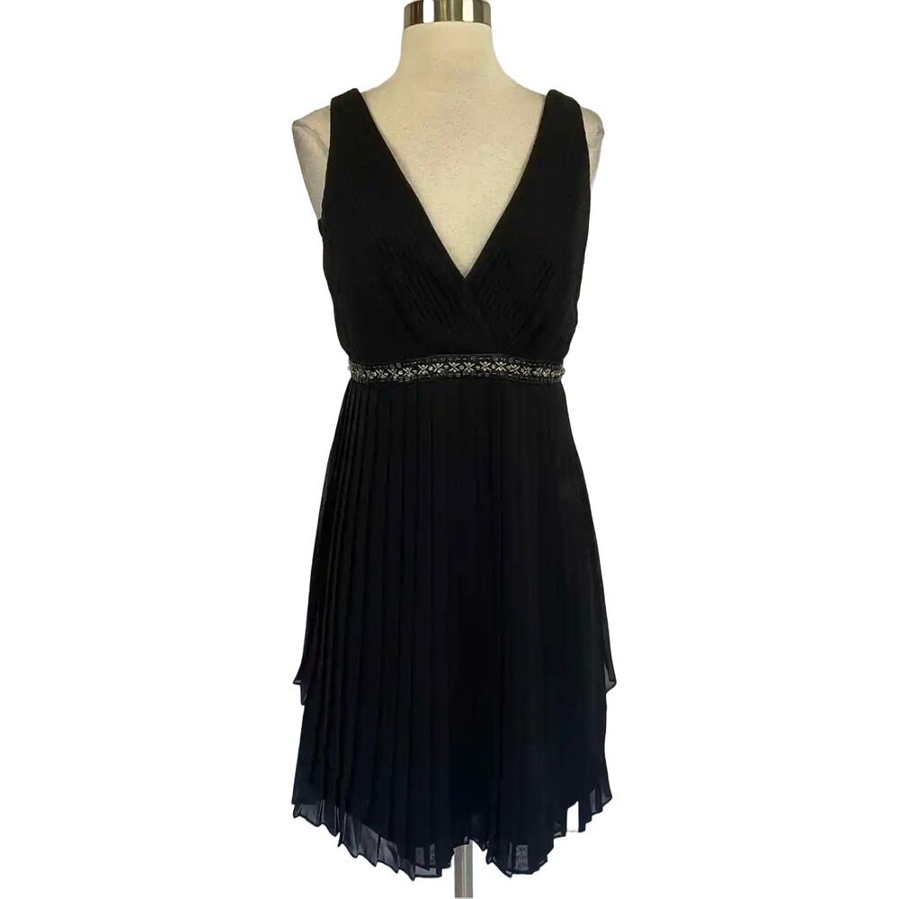Laundry By Shelli Segal Black Plunging Backless Pleated Cocktail Dress